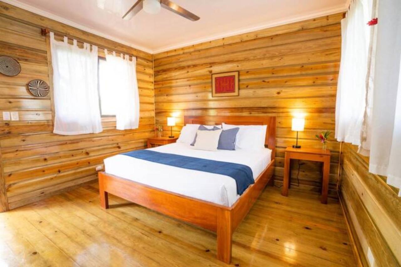 보카스 타운 Casa Marlin B&B 외부 사진