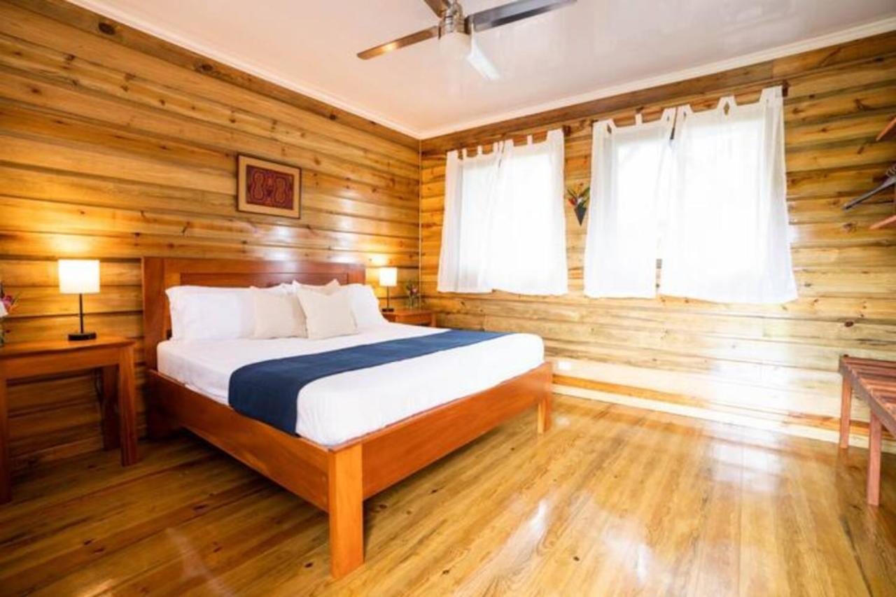 보카스 타운 Casa Marlin B&B 외부 사진