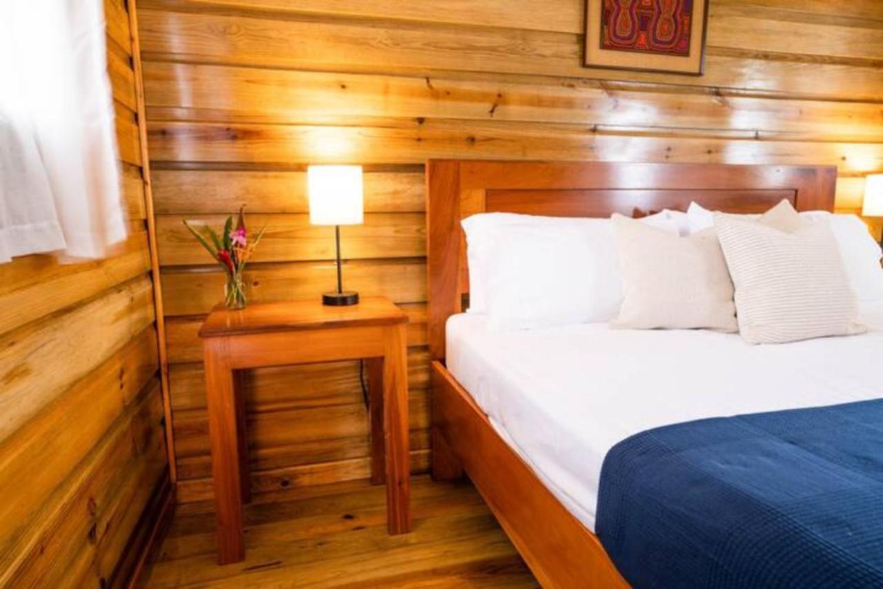 보카스 타운 Casa Marlin B&B 외부 사진